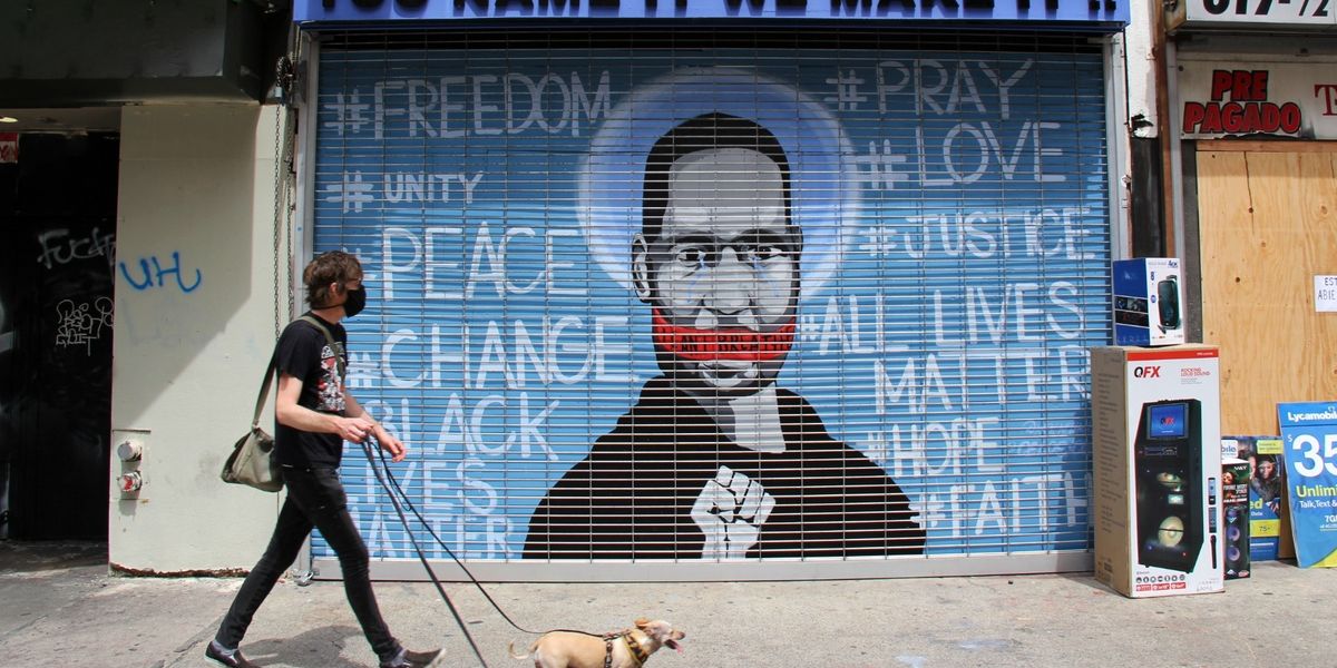 George Floyd Protests: Music Industry Vows 'Blackout Tuesday'; Snap CEO Calls for Reparation Commission; Cities Impose Midday Curfews