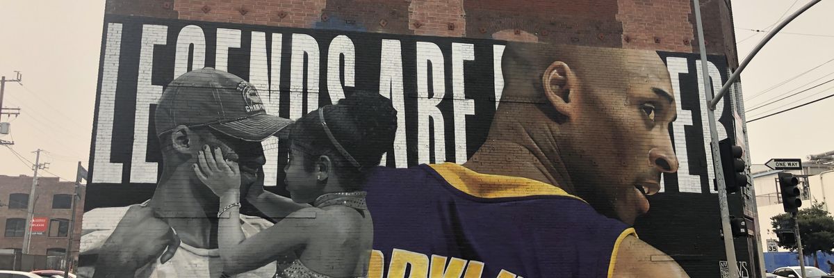 A mural of Kobe Bryant and his daughter Gianna in the Arts District.