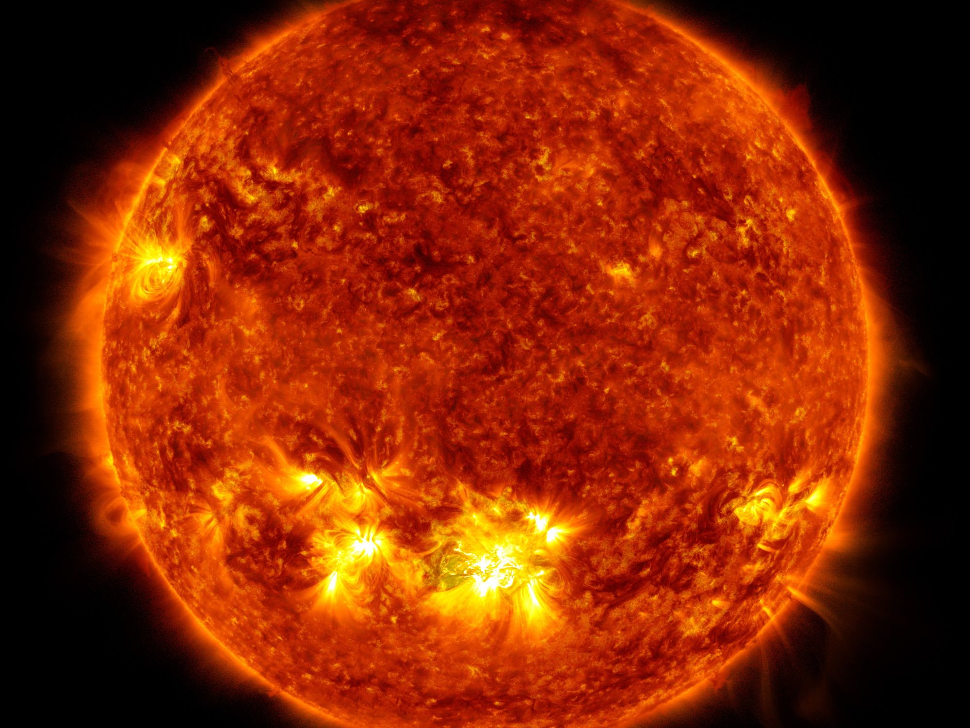 Solar Storms Could Cost North America Up To $2.6 trillion. The JPL Is Trying To Predict When They Might Occur