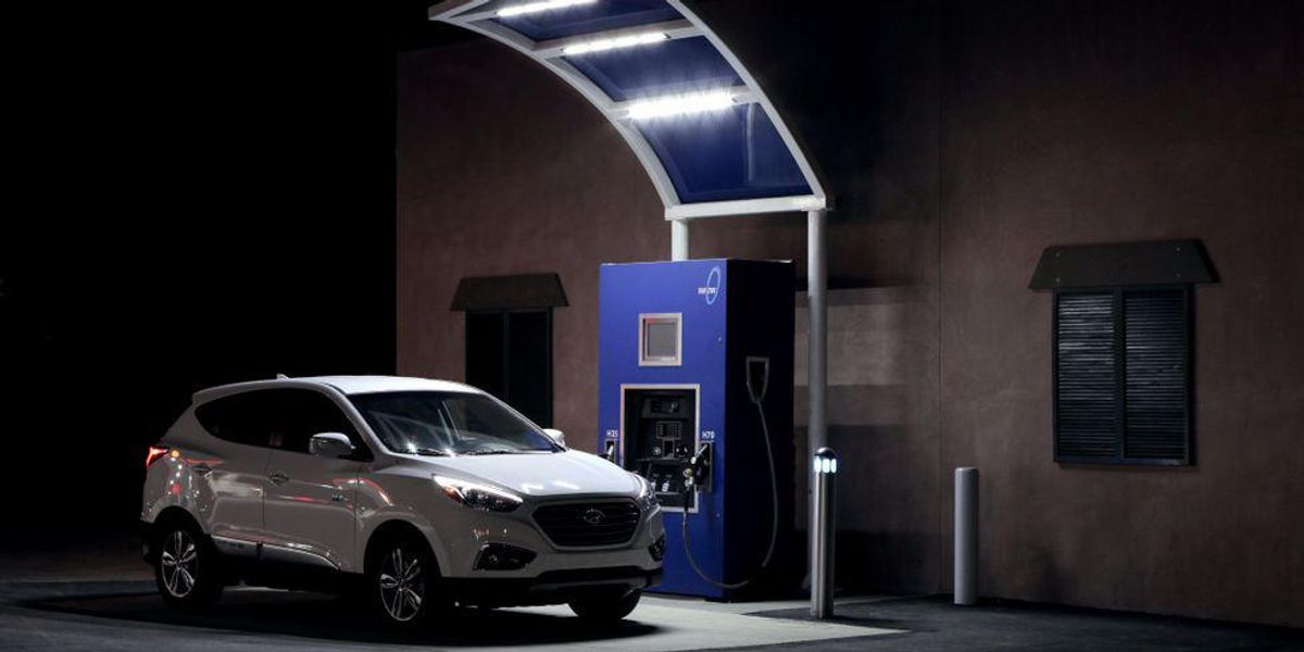 Will Anyone Drive Hydrogen Fuel Cars in the EV Era?