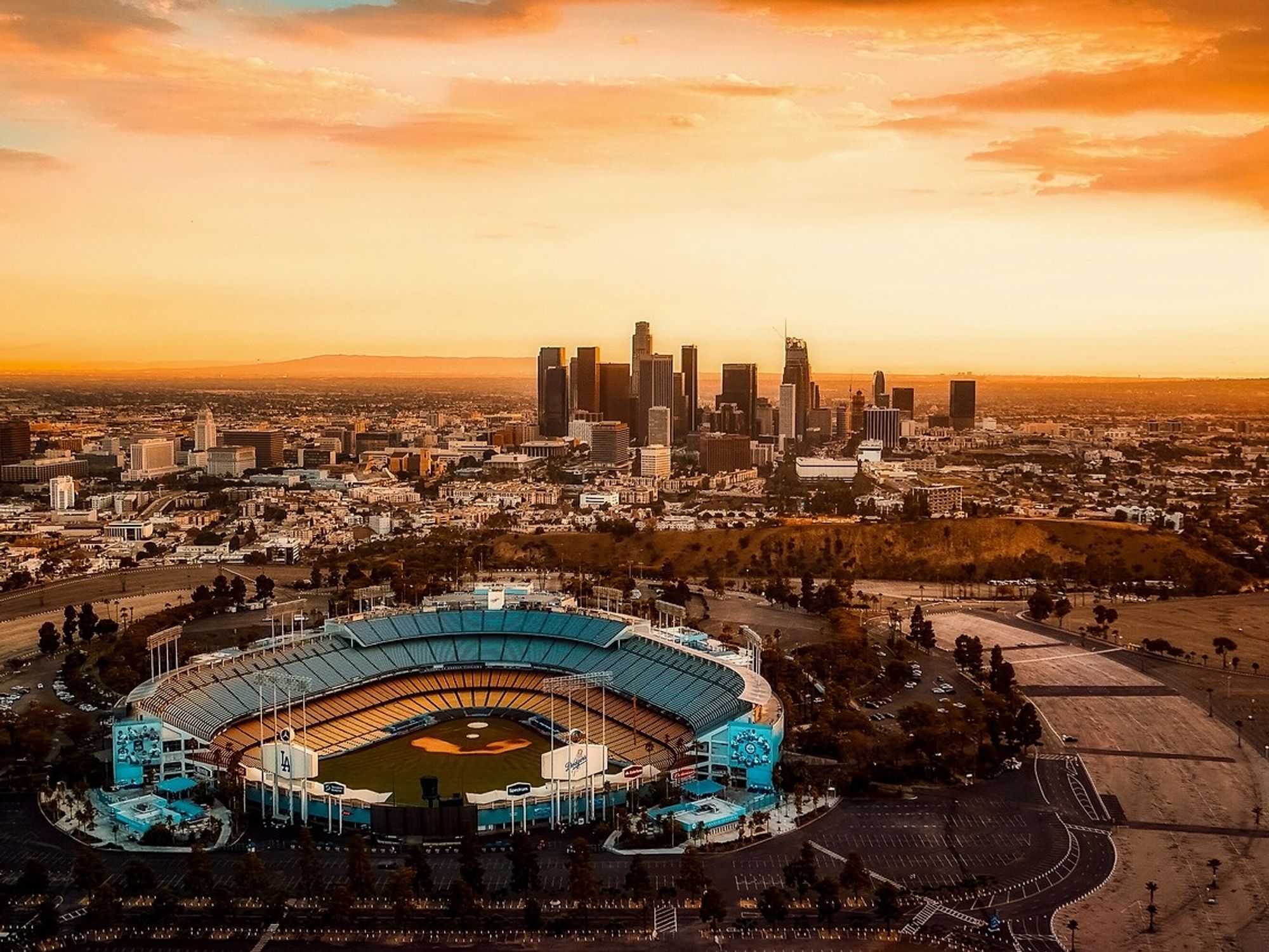 With a Crowd of Diverse Faces, Dodger Stadium Stands Out - The New