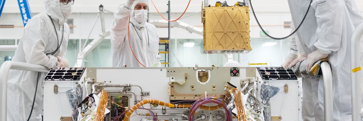 Mission to Mars: JPL Unveils Toaster-Sized Tech that May Create Oxygen on Red Planet