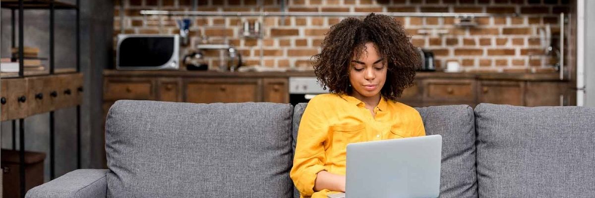 Watch: How Women Can Build Confidence in a Virtual World