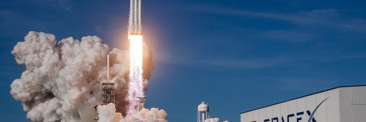 SpaceX Wins Bid to Put Astronauts on the Moon