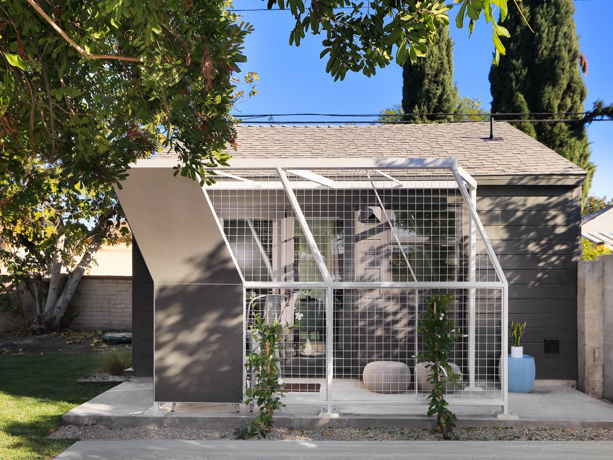 Culver City Startup United Dwelling Wants to Transform Your Unused Garage into Housing