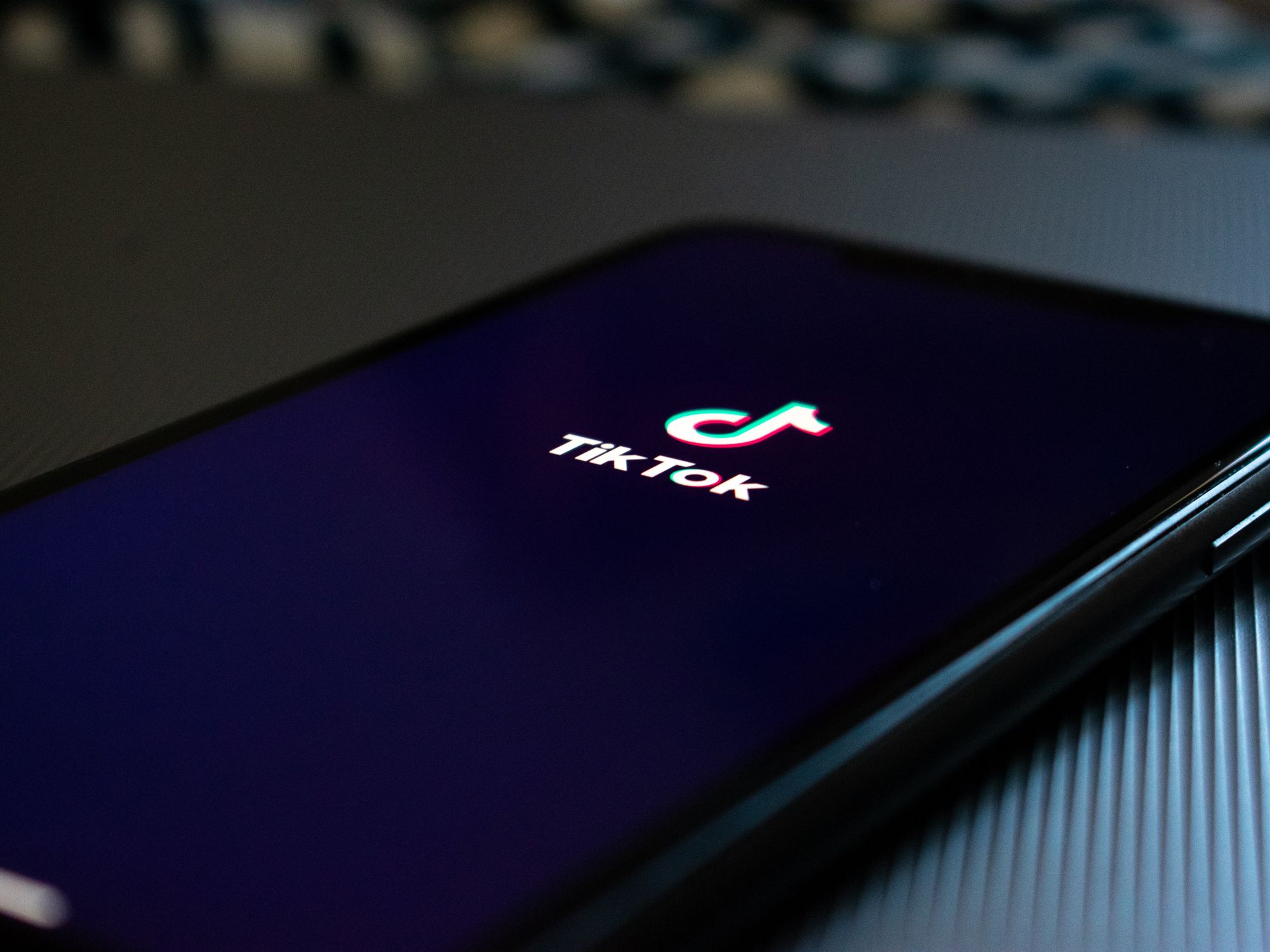 TikTok, WeChat Ban from U.S. App Stores Set for Sunday