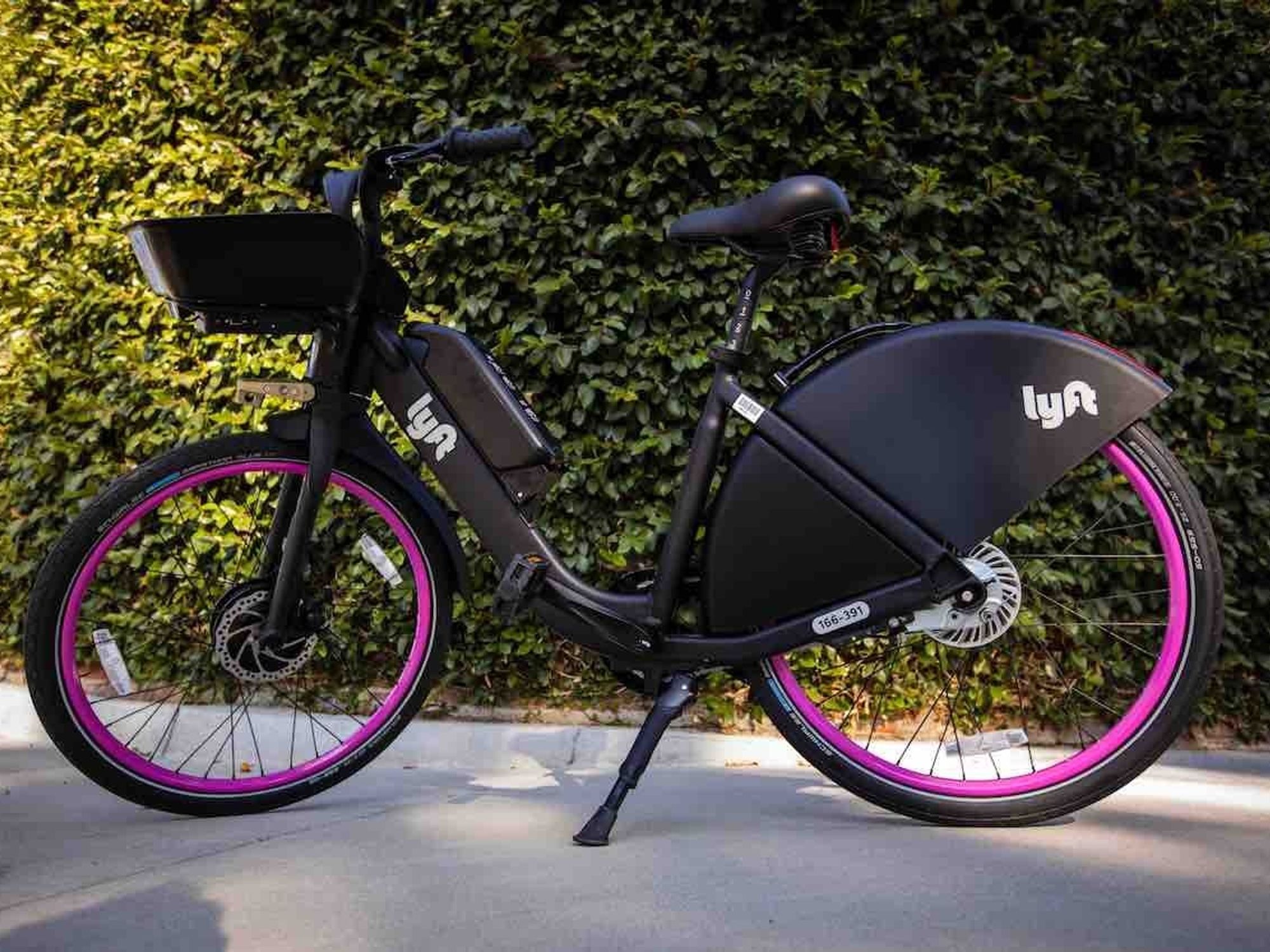Lyft Launches E-Bikes in Santa Monica as Micro-Mobility Surges After the Pandemic