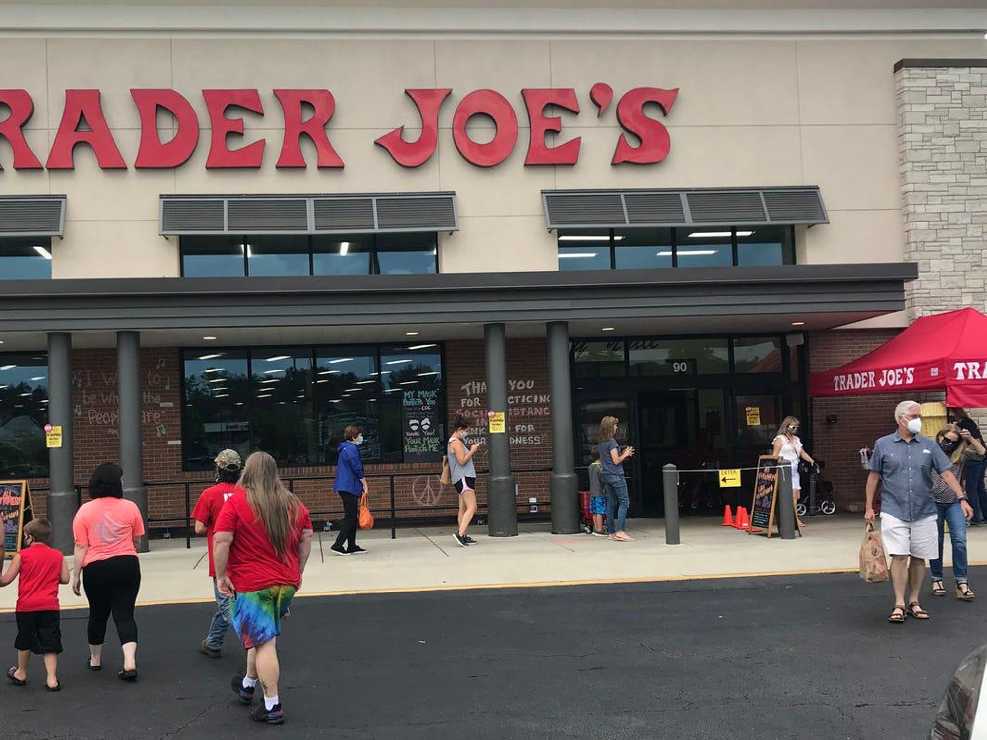 Can you Shop at SoCal Trader Joe's Without a Mask? 'We've Gotten Some Mixed Information.'