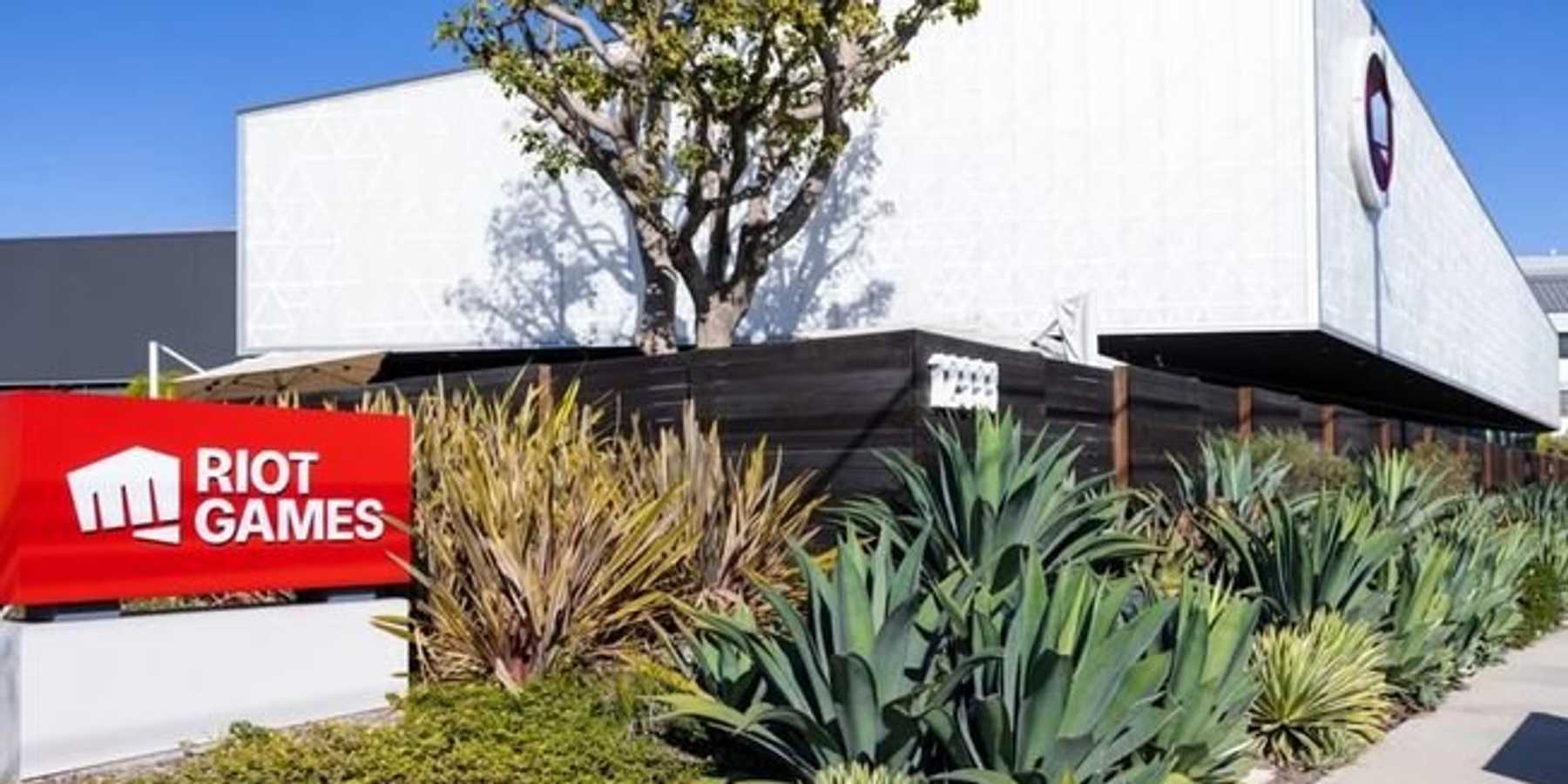 🎮 Riot Games Cuts 500+ Jobs for a Sustainable Future