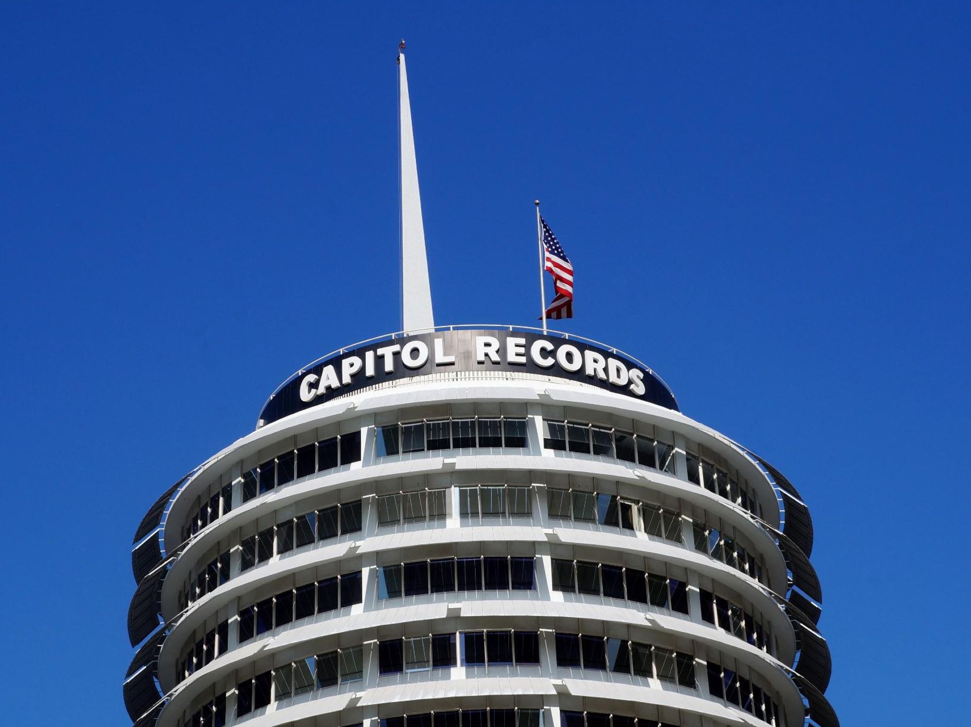Bill Ackman's SPAC Buys Into Universal Music Group