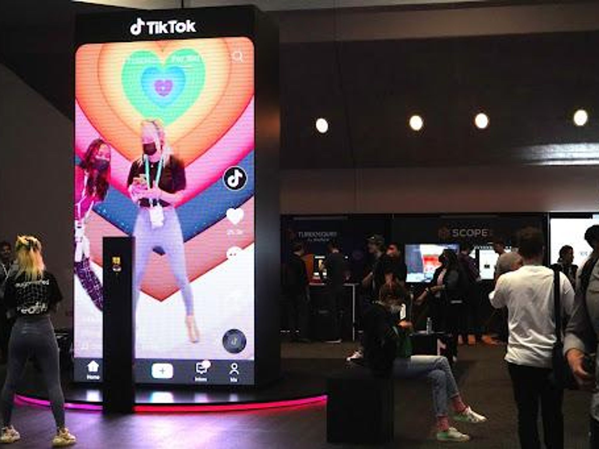ByteDance Eyeing Virtual Reality Market With West Coast Hiring Push