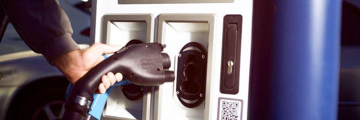 dot.LA Explains: Electric Vehicles' Charging Challenges