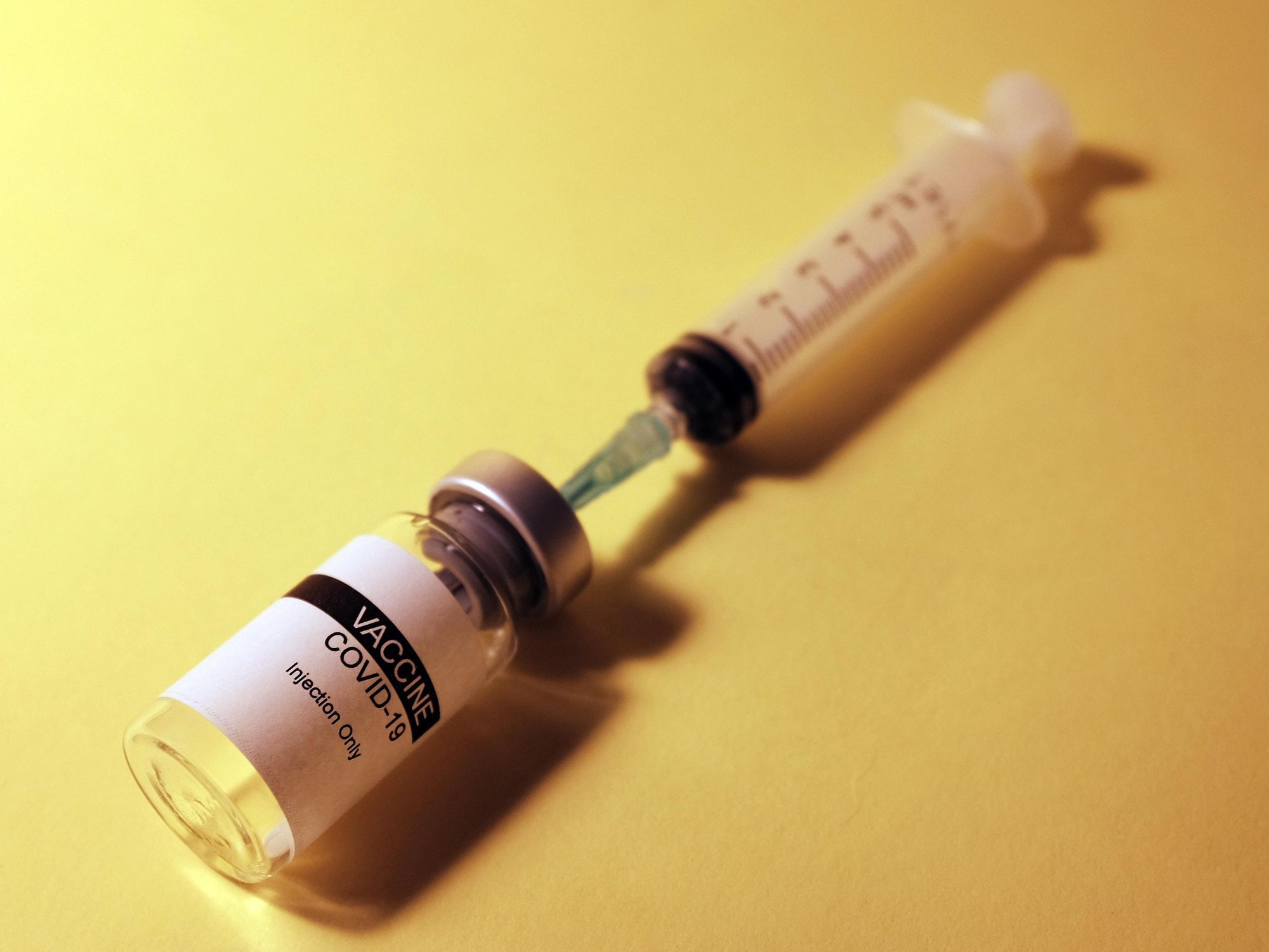 This Twitter Bot Alerts LA Residents to Open Vaccine Appointments